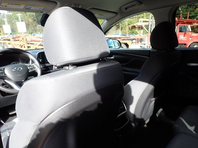 Used 2020 Hyundai Santa Fe SE image 16