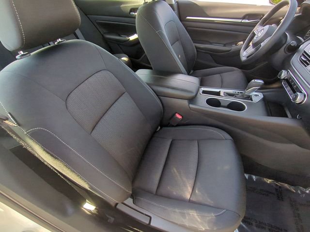 Used 2022 Nissan Altima 2.5 SV image 34