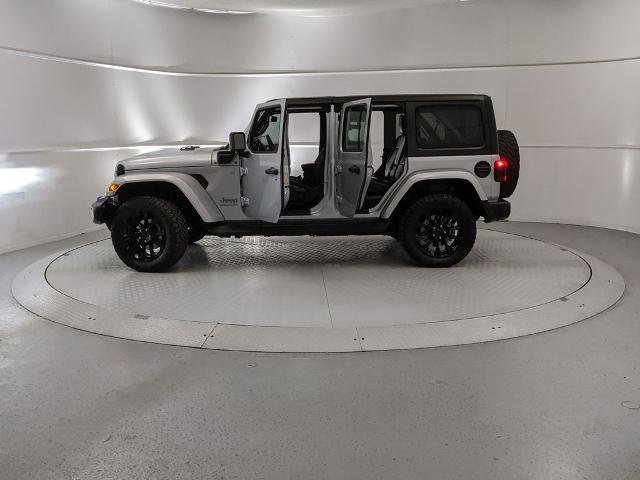 Used 2023 Jeep Wrangler Unlimited Sahara image 12