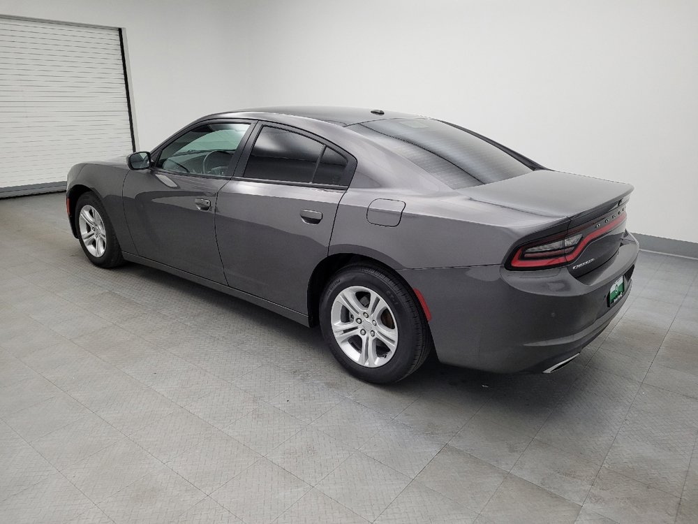 Used 2018 Dodge Charger SXT image 3