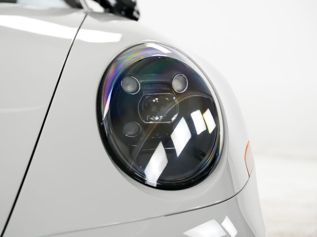 Certified 2022 Porsche 911 Targa 4 GTS AWD/4WD image 7