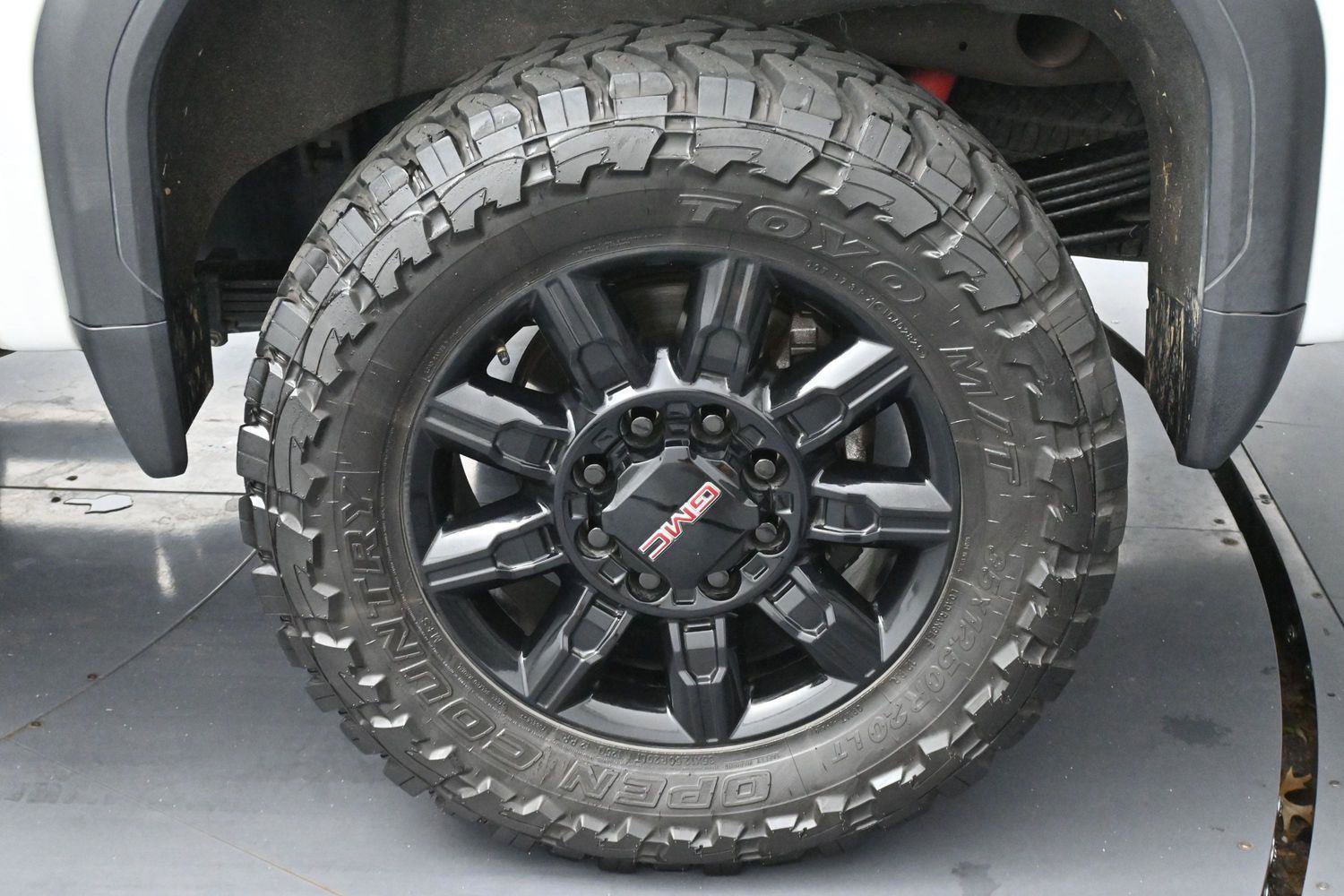 Used 2024 GMC Sierra 2500 AT4 w/ AT4 Premium Plus Package AWD/4WD image 37