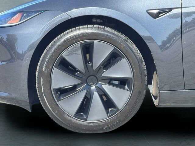 Used 2025 Tesla Model 3 Long Range image 33