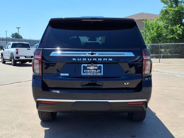 Used 2024 Chevrolet Suburban LT w/ Luxury Package AWD/4WD image 6