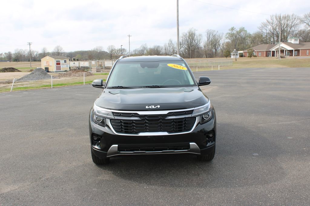 Used 2025 Kia Seltos S image 3