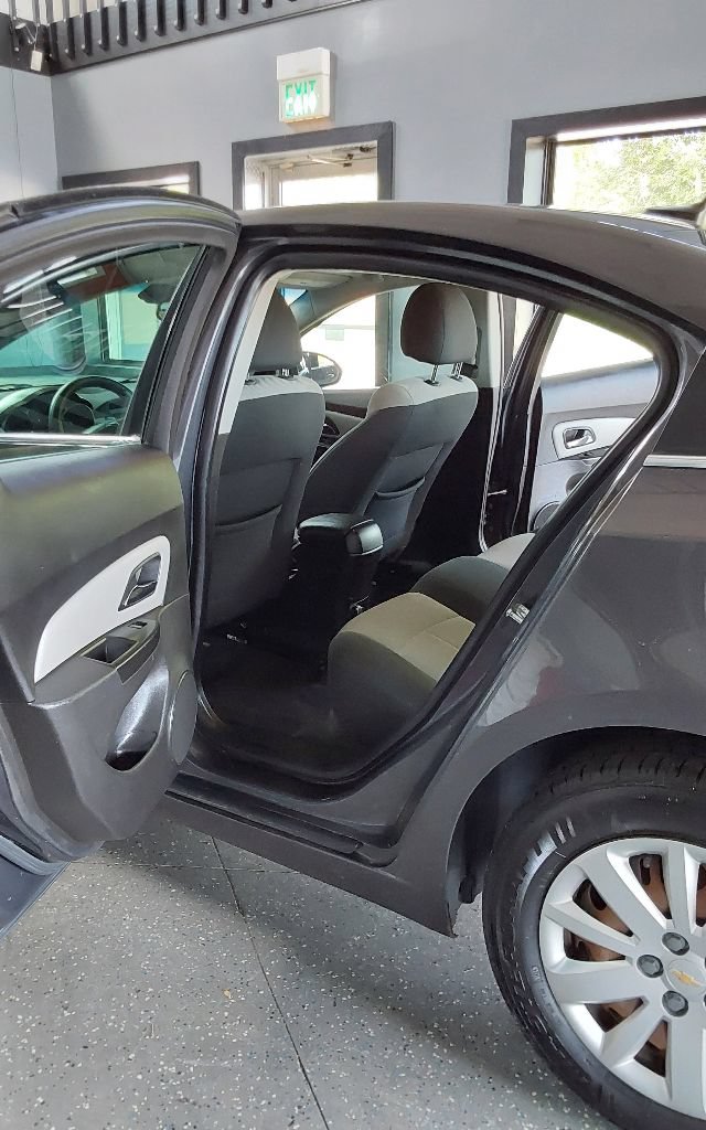 Used 2011 Chevrolet Cruze LS w/ Connectivity Package FWD image 19