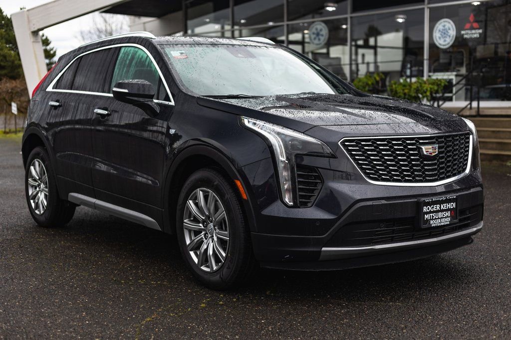 Used 2023 Cadillac XT4 Premium Luxury image 7