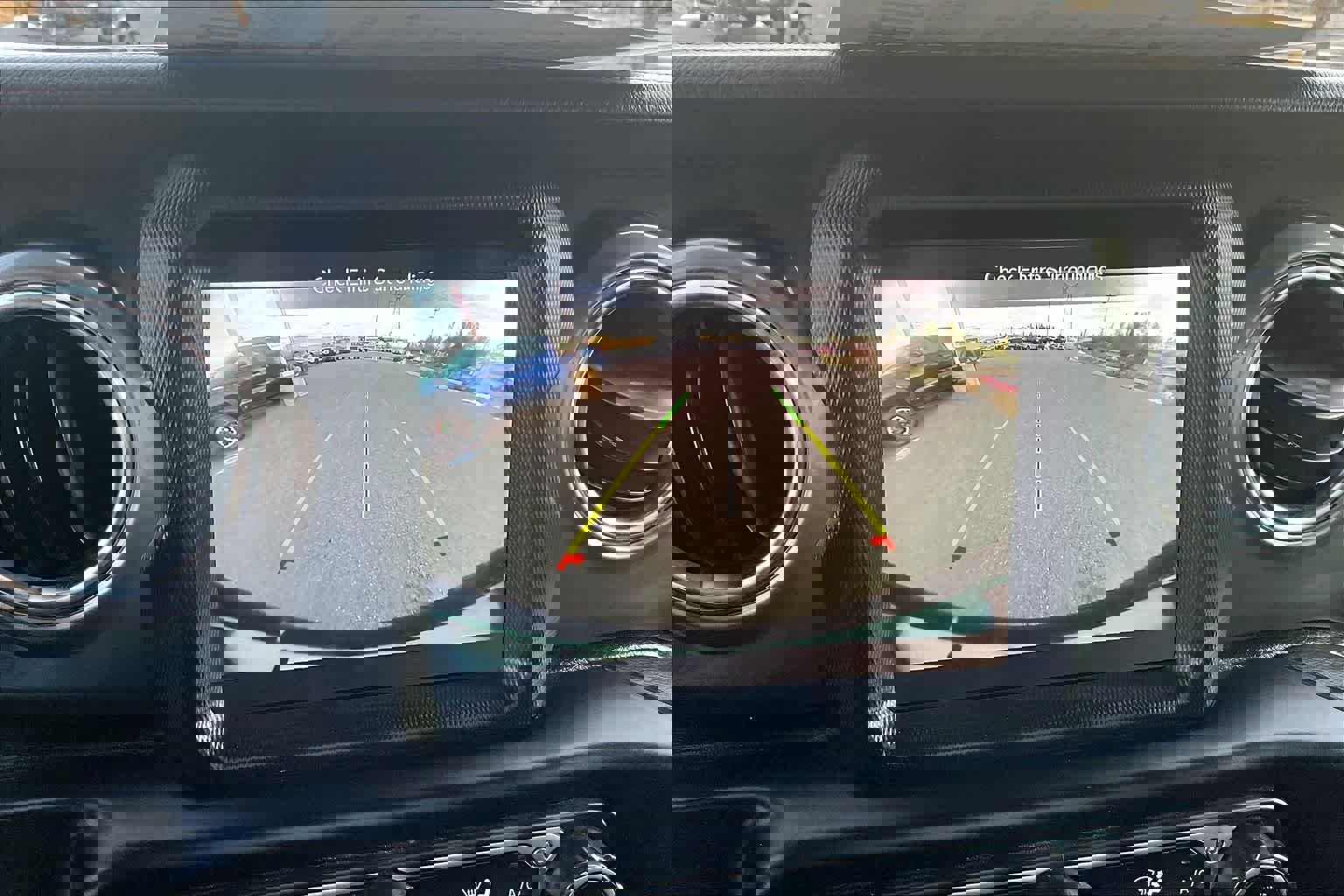 Used 2023 Jeep Wrangler Sahara image 27