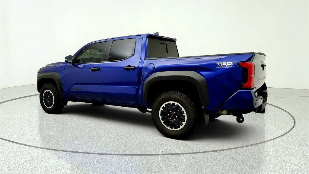 Used 2024 Toyota Tacoma TRD Off-Road w/ TRD Off Road Premium Package AWD/4WD image 7
