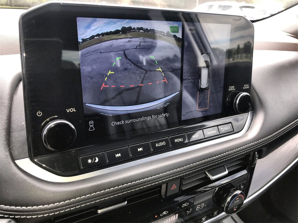 Used 2023 Nissan Rogue Platinum w/ Platinum Premium Package image 17