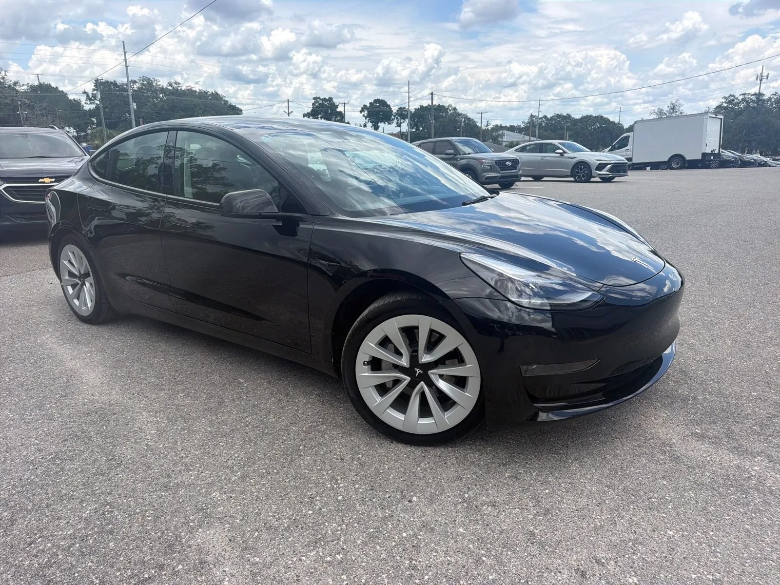 Used 2022 Tesla Model 3 Standard Range RWD image 7