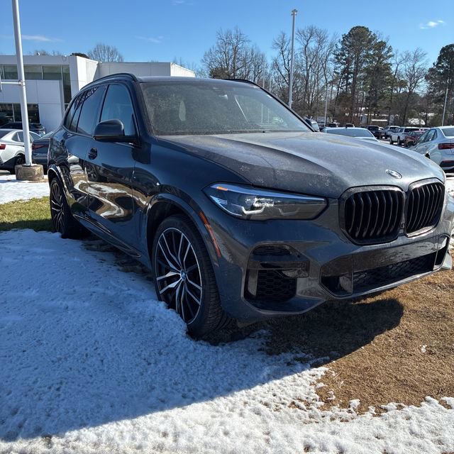 Used 2022 BMW X5 M50i image 12