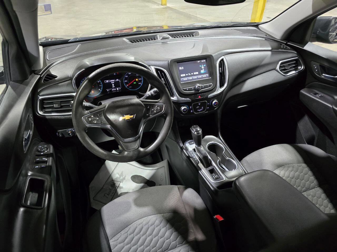 Used 2018 Chevrolet Equinox LT image 27