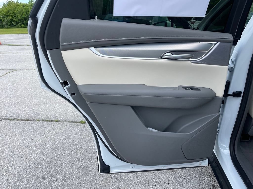 Used 2026 Cadillac XT5 Premium Luxury w/ LPO, Floor Liner Package AWD/4WD image 16