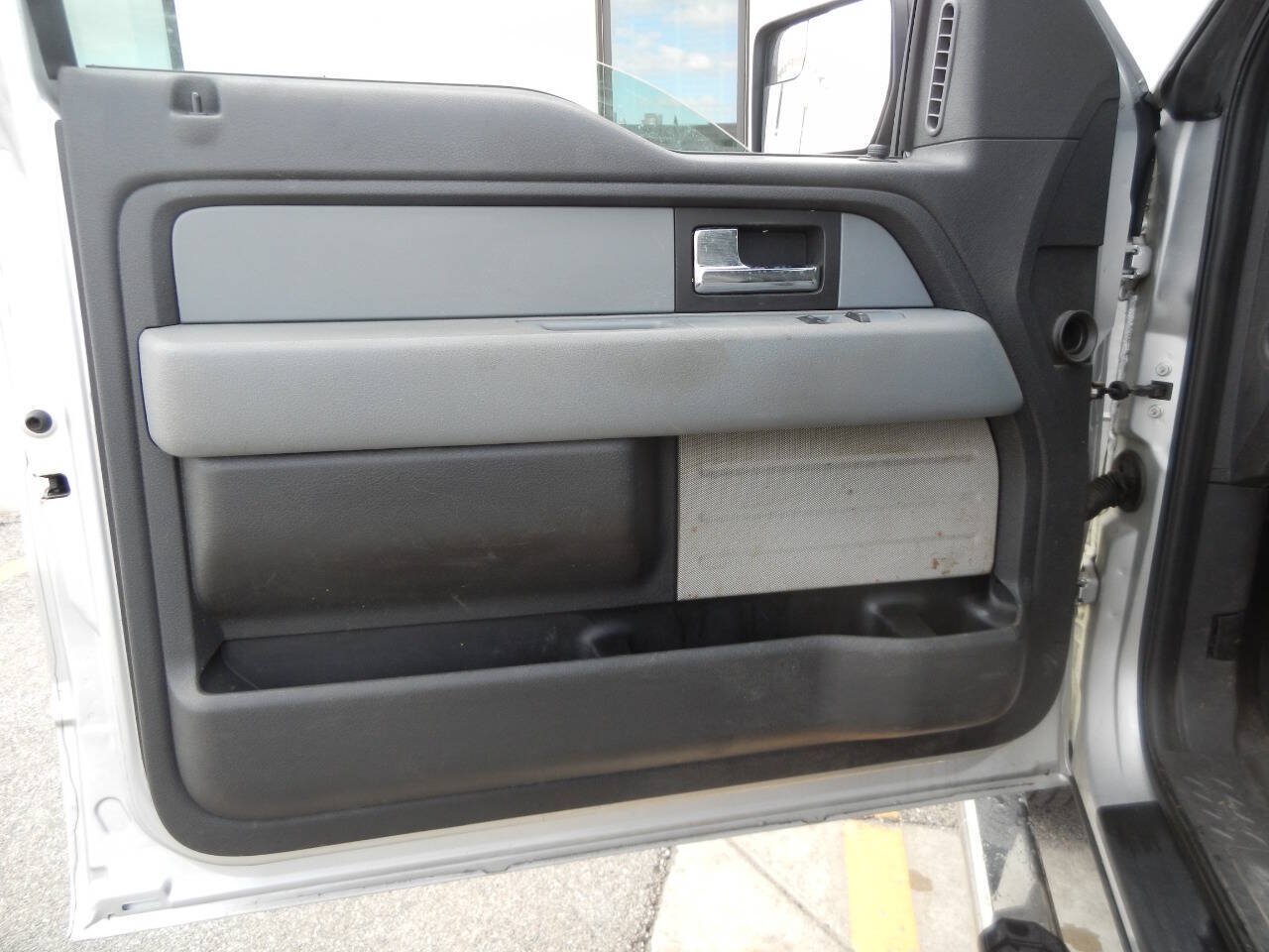 Used 2014 Ford F150 XL w/ Equipment Group 101A Mid RWD image 23