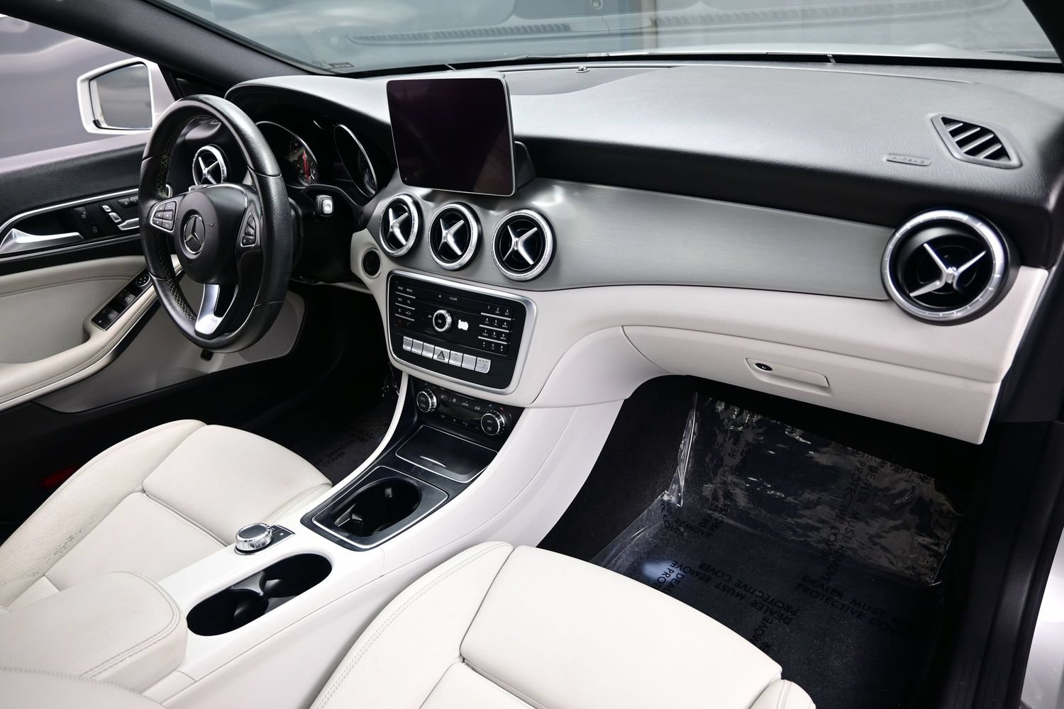 Used 2018 Mercedes-Benz CLA 250 image 17