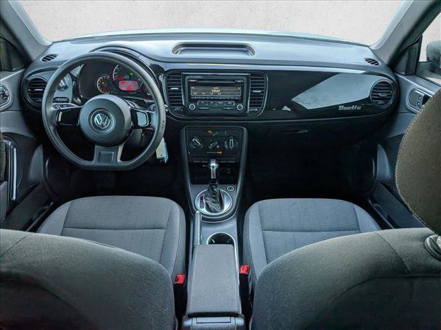 Used 2014 Volkswagen Beetle 2.5 image 16