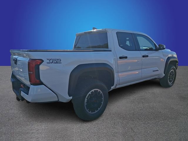 Used 2024 Toyota Tacoma TRD Off-Road AWD/4WD image 4
