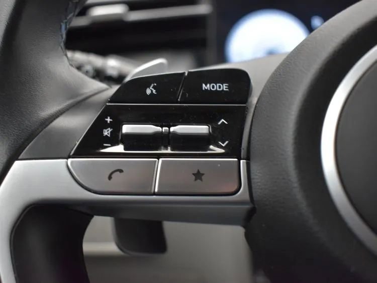 Used 2024 Hyundai Tucson Limited image 25