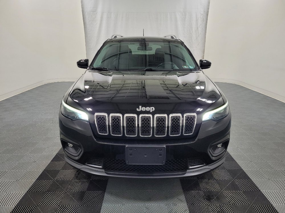 Used 2019 Jeep Cherokee Latitude Plus AWD/4WD image 14