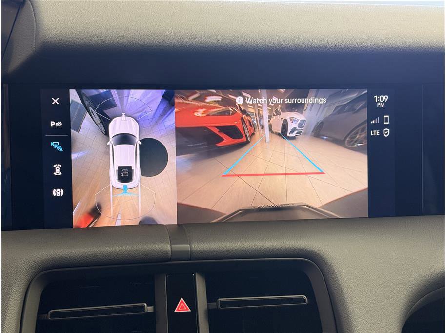 Used 2022 Porsche Taycan image 15