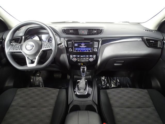 Used 2020 Nissan Rogue Sport SV image 30