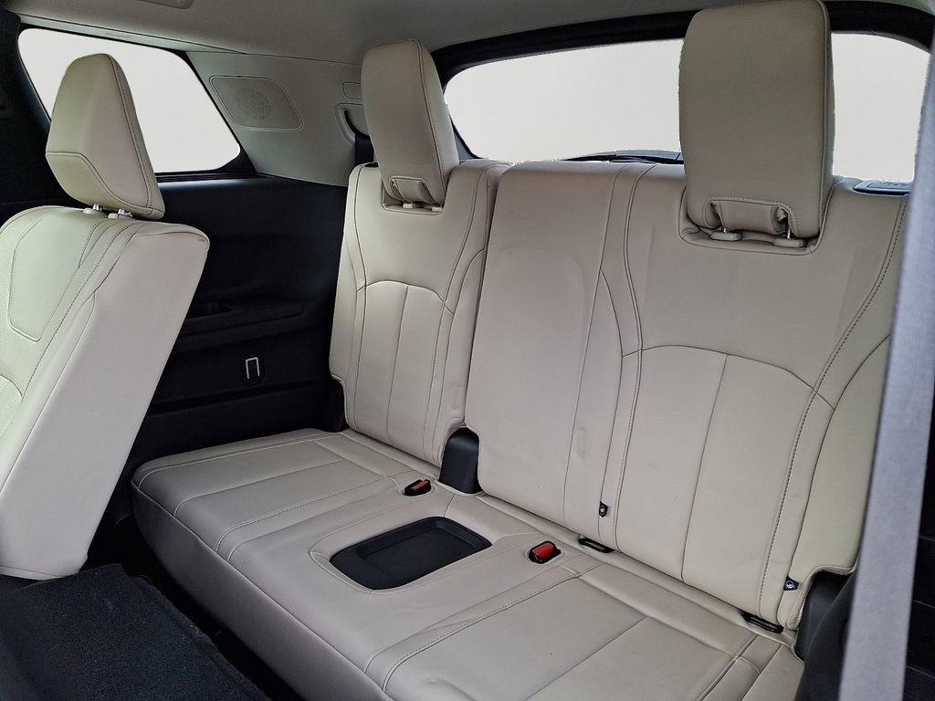 Used 2024 INFINITI QX60 Luxe w/ Cargo Package image 11