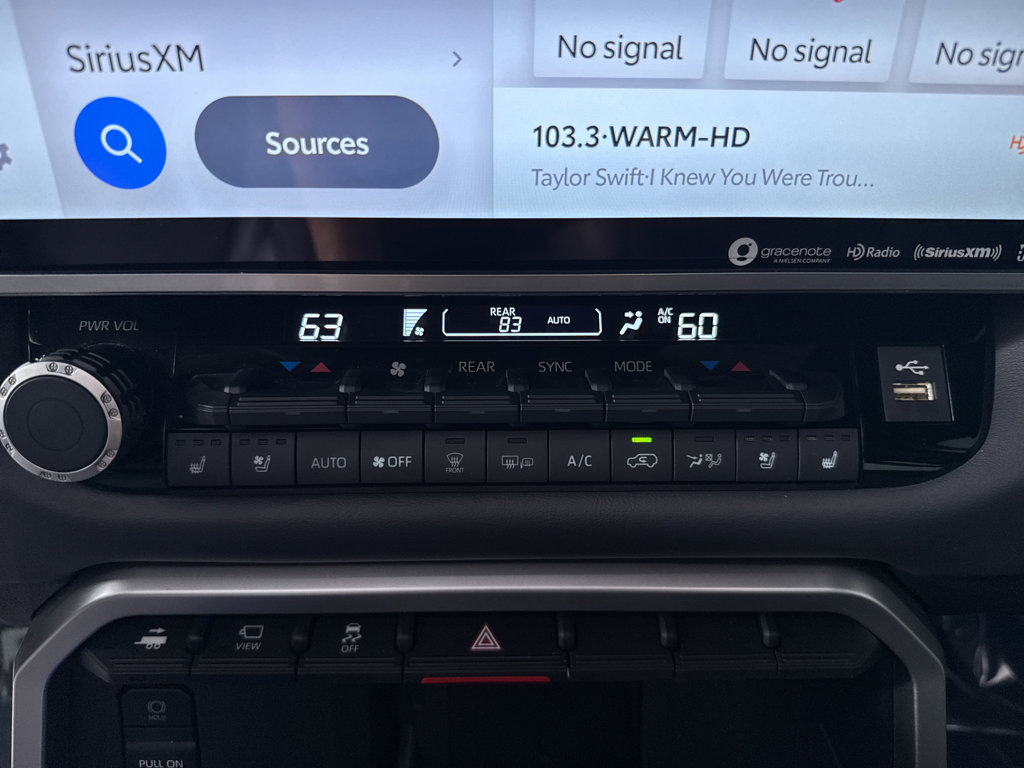 Used 2024 Toyota Sequoia Platinum image 22