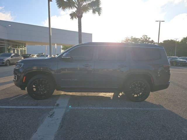 Used 2022 Jeep Wagoneer Series III w/ Convenience Group I RWD image 3