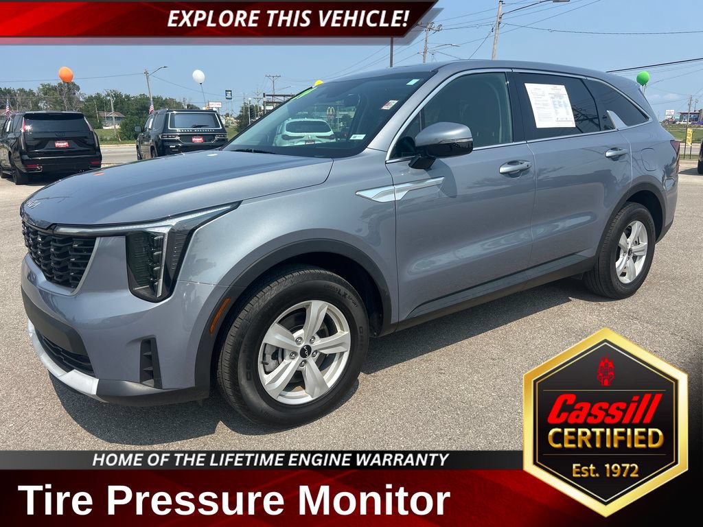 Used 2024 Kia Sorento LX FWD image 1