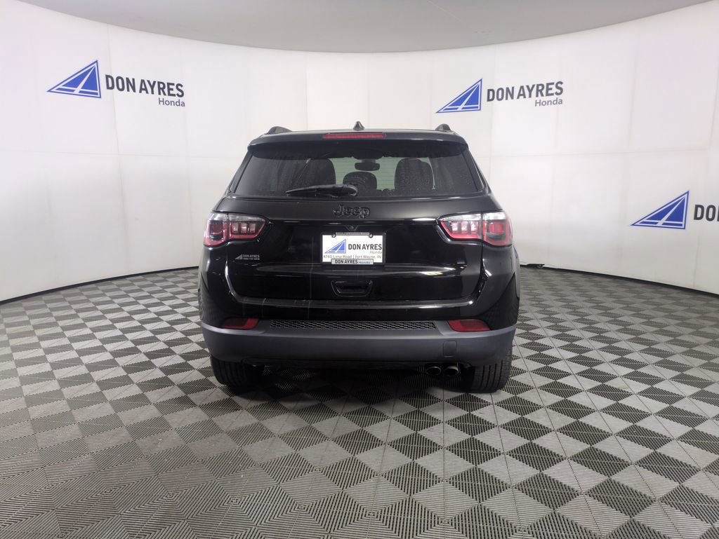 Used 2020 Jeep Compass Latitude image 4