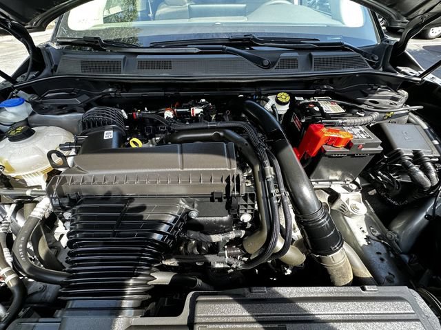 Certified 2023 Lincoln Corsair AWD w/ Equipment Group 101A image 32