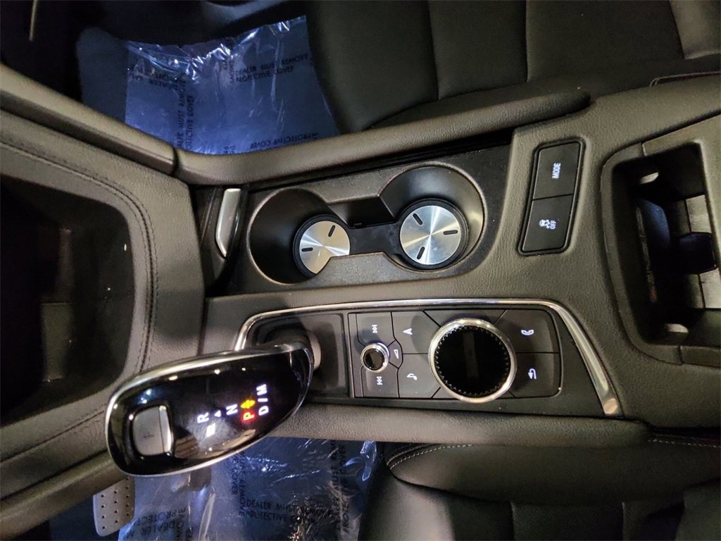 Used 2025 Cadillac XT5 Premium Luxury image 21