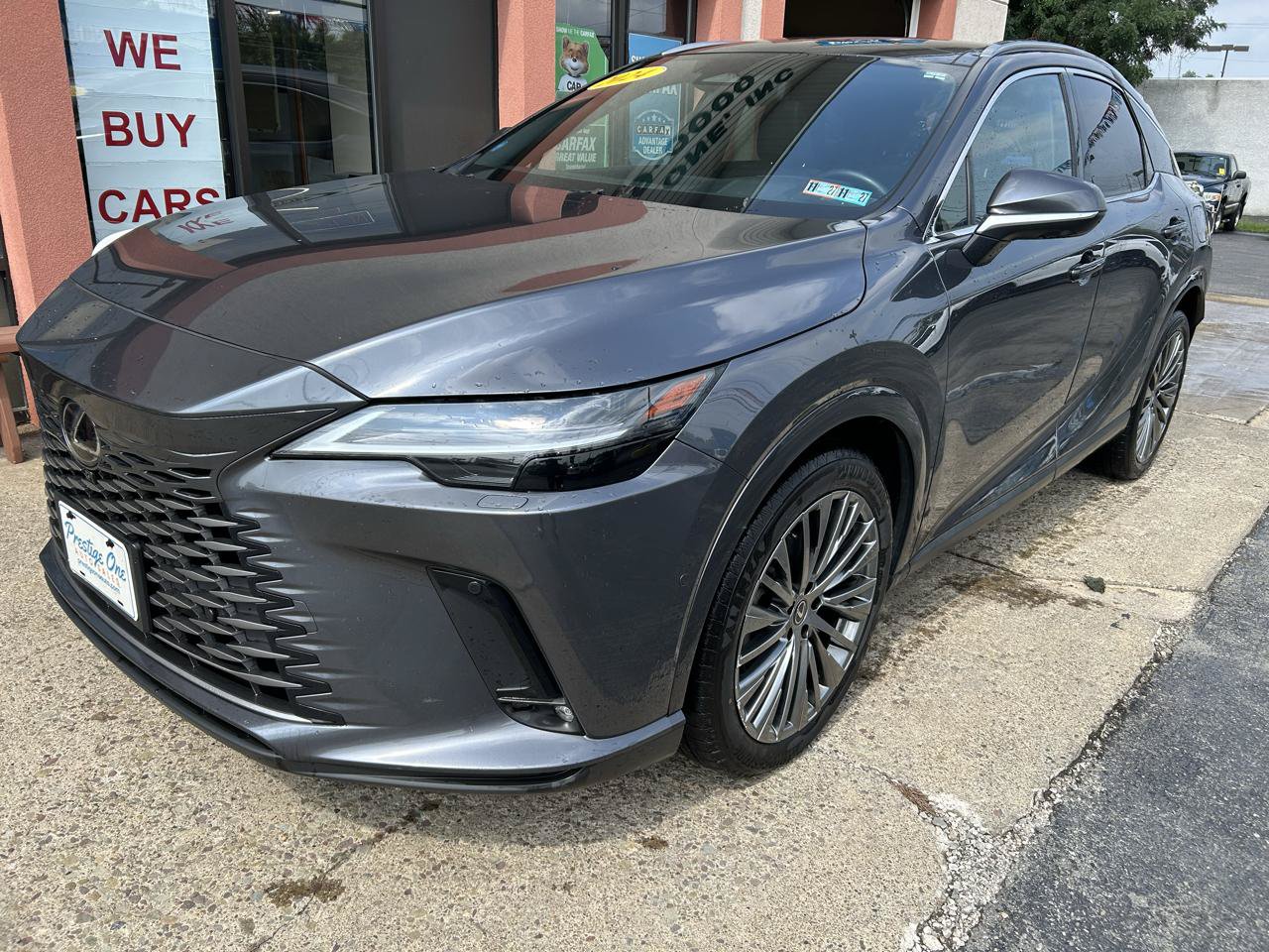 Used 2024 Lexus RX 450h AWD w/ Convenience Package image 2