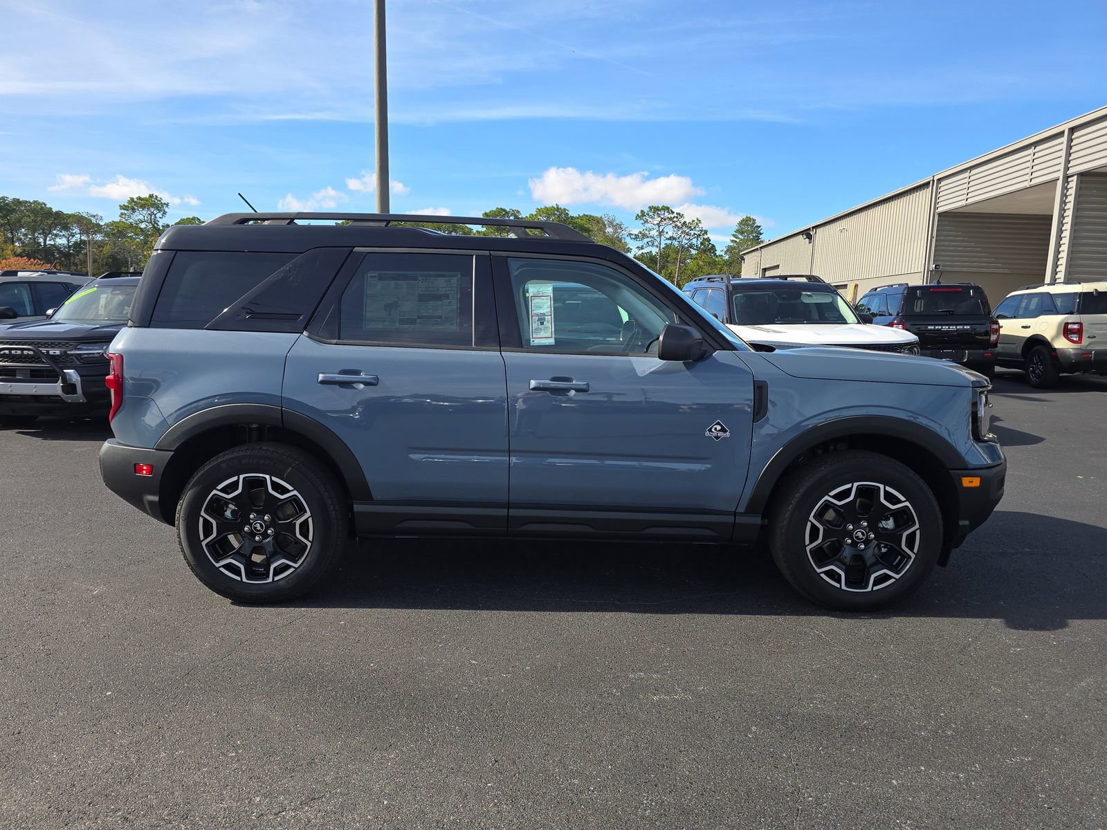 New 2025 Ford Bronco Sport Outer Banks AWD/4WD image 3