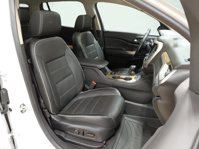 Certified 2019 GMC Acadia Denali w/ Technology Package AWD/4WD image 18