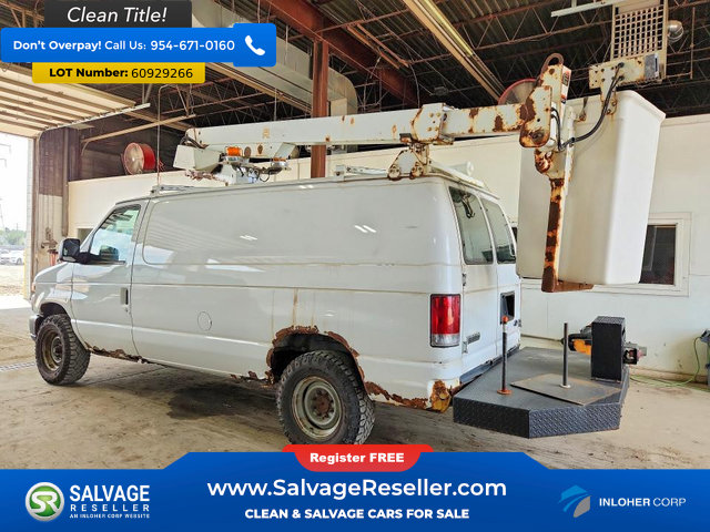 Used 2009 Ford E-350 and Econoline 350 Super Duty RWD image 3