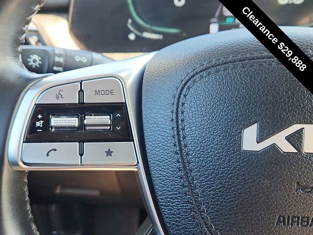 Used 2023 Kia Telluride EX w/ EX Captain's Chair Package image 37