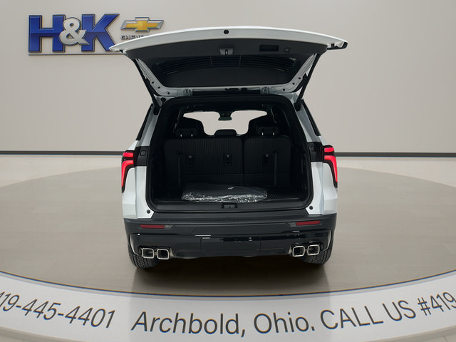 New 2027 Chevrolet Traverse LT w/ Midnight/Sport Edition FWD image 30