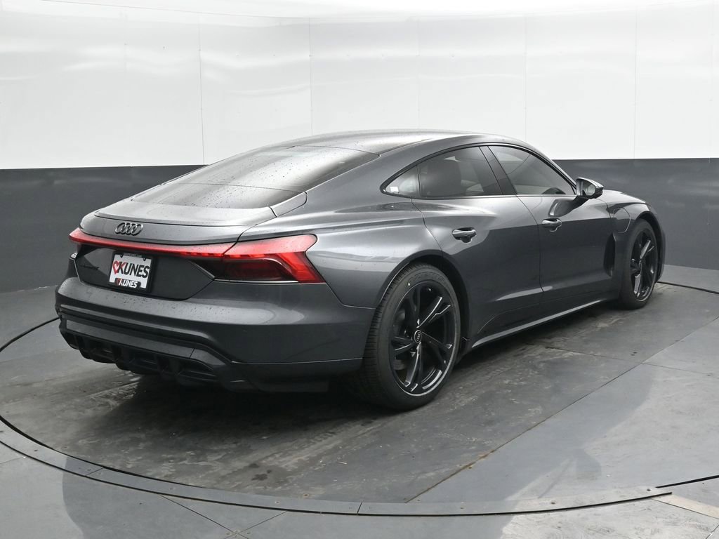 Used 2023 Audi e-tron GT Premium Plus AWD/4WD image 3