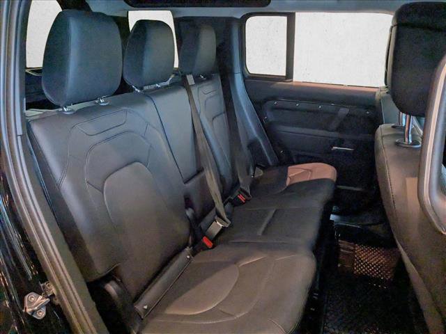 Used 2025 Land Rover Defender 110 S image 18