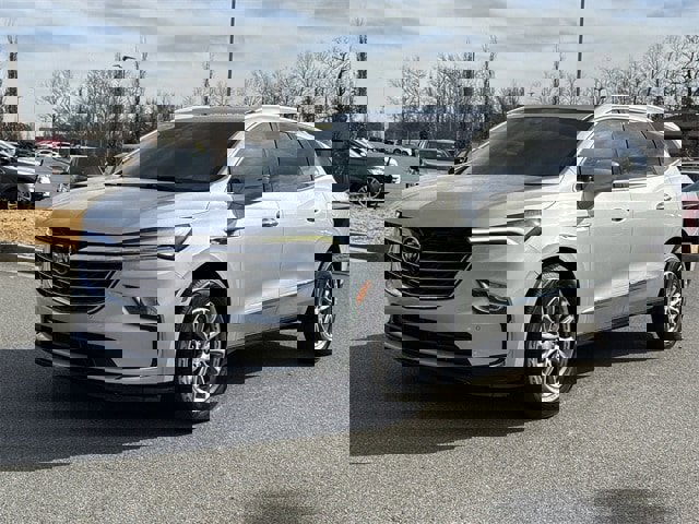 Used 2022 Buick Enclave Premium image 4