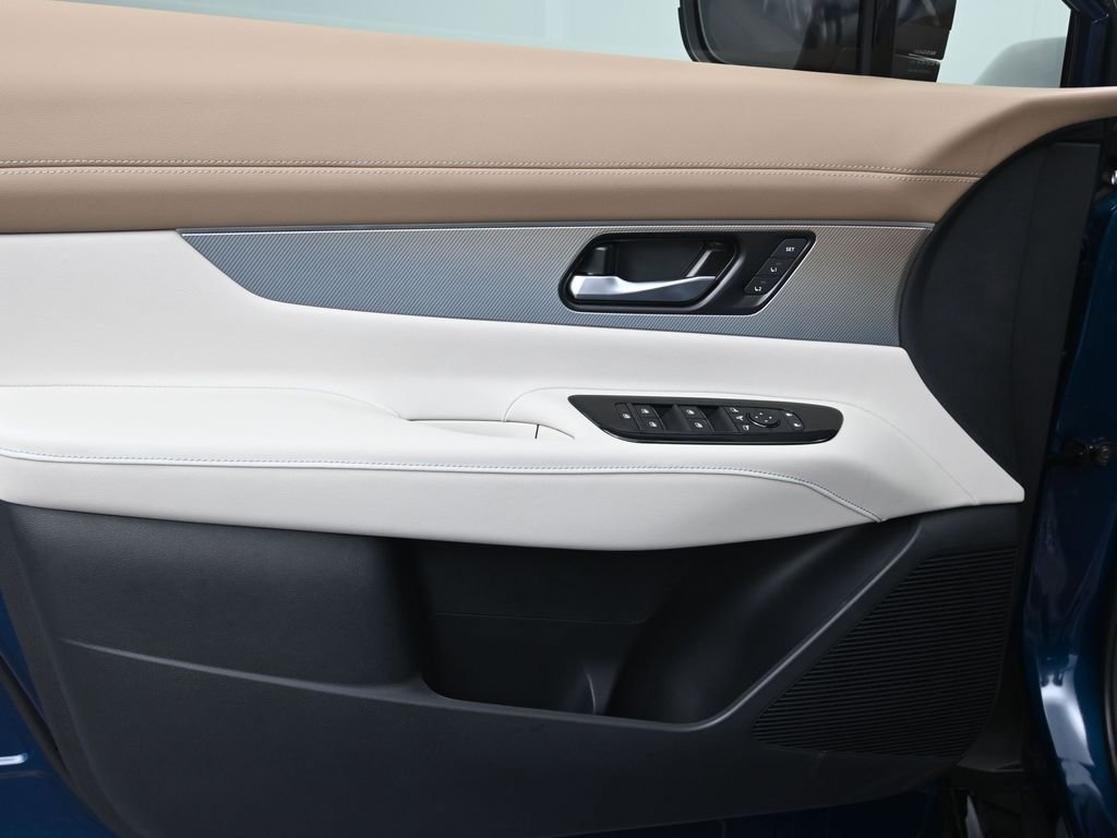 New 2026 Nissan Murano Platinum w/ Cargo Package image 11