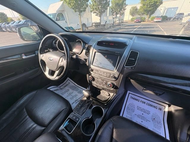 Used 2014 Kia Sorento LX w/ Touring Package (LX) AWD/4WD image 18