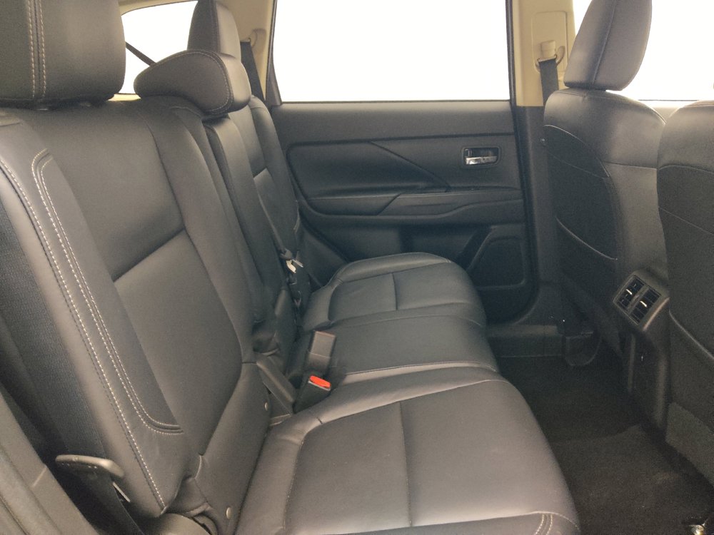 Used 2019 Mitsubishi Outlander SEL FWD image 19