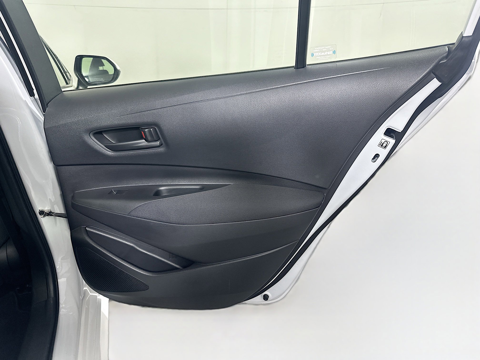 Used 2023 Toyota Corolla LE w/ Carpet Mat Package (TMS) image 28