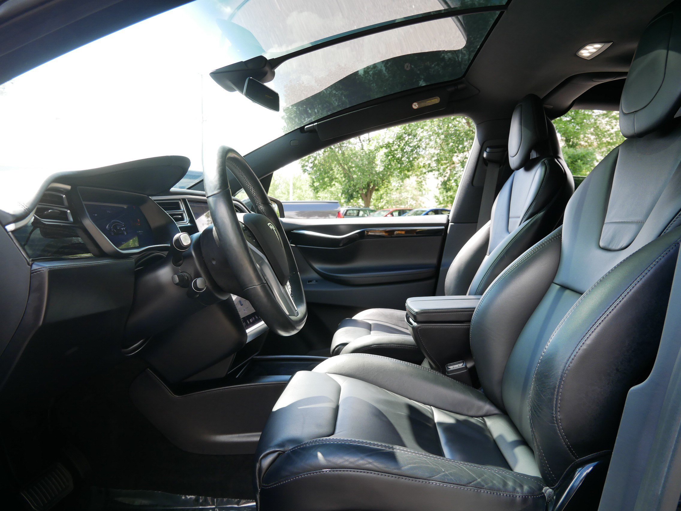 Used 2016 Tesla Model X 75D AWD/4WD image 29