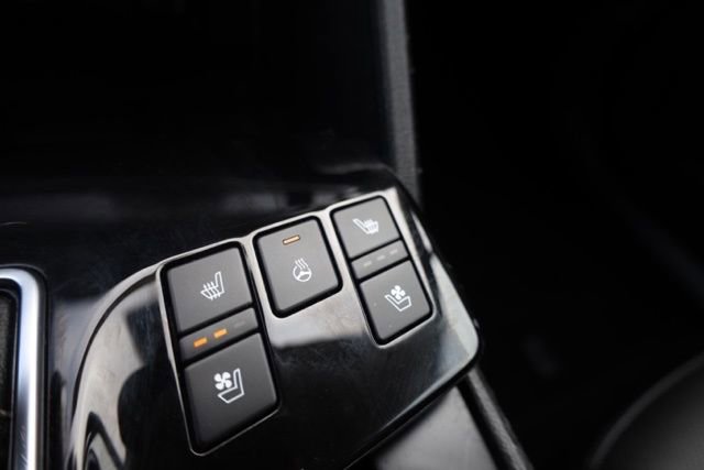 Used 2023 Kia Sportage SX image 32