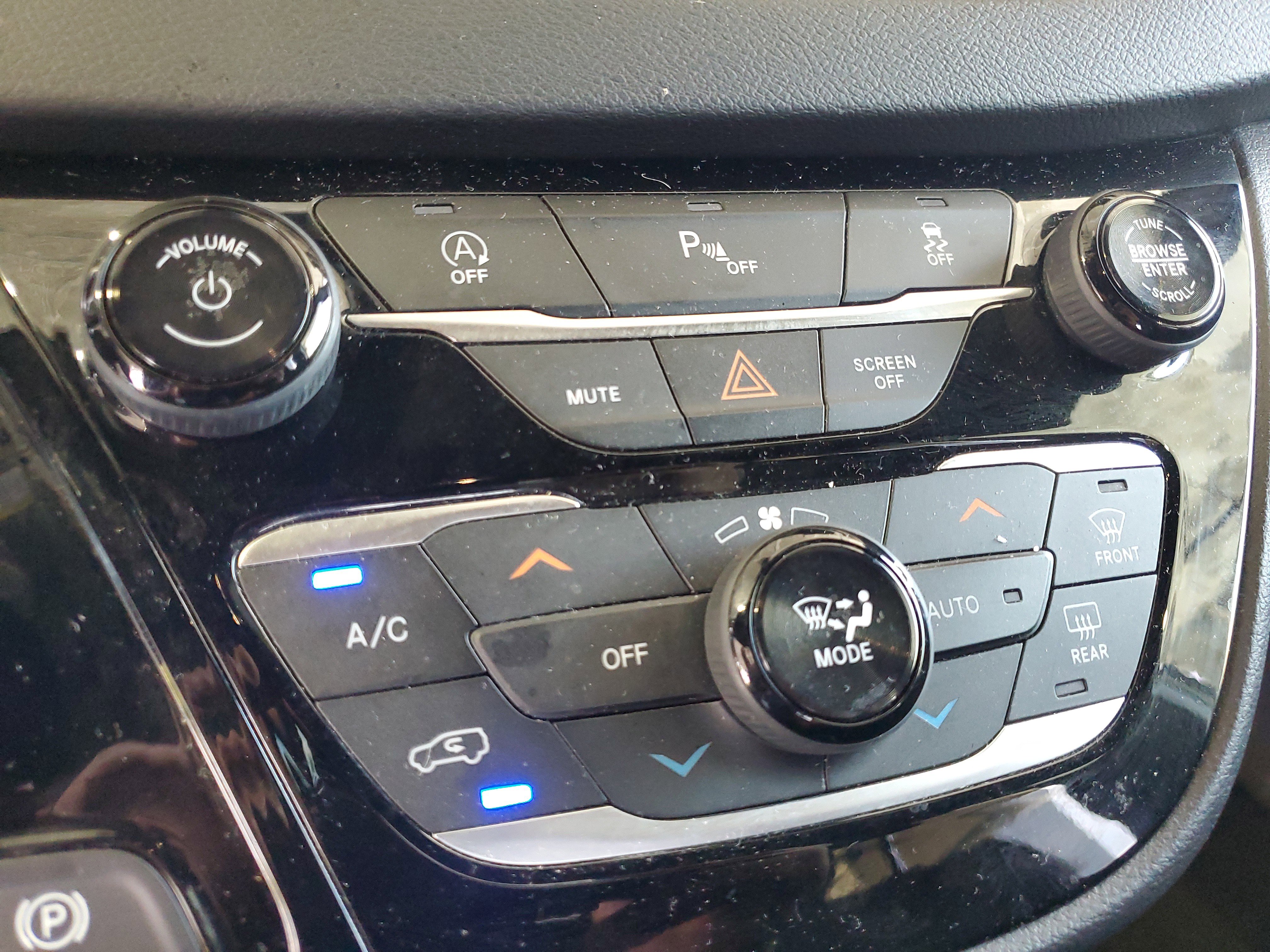 Used 2019 Chrysler Pacifica Touring Plus w/ S Appearance Package FWD image 27
