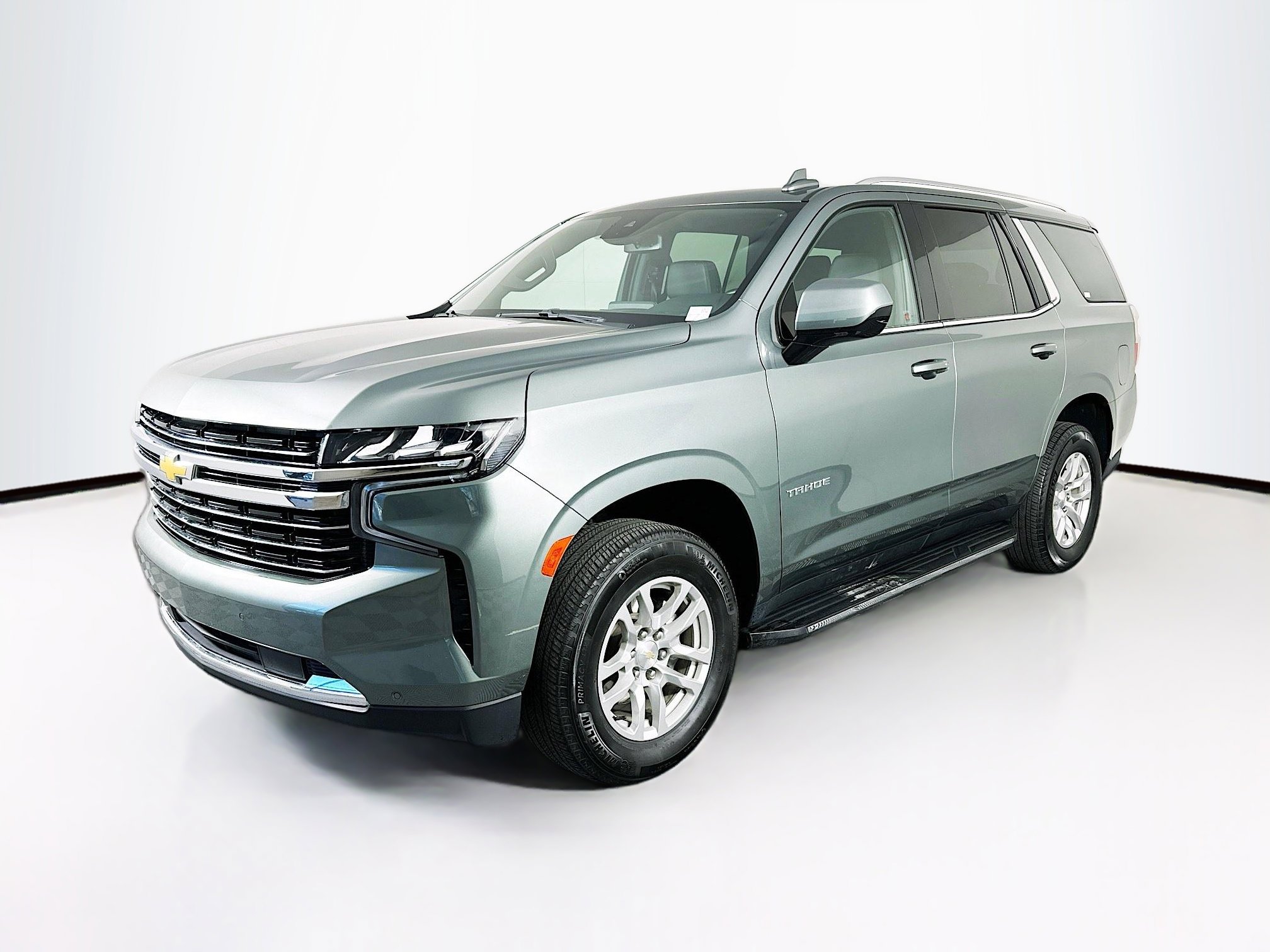 Used 2024 Chevrolet Tahoe LT image 3